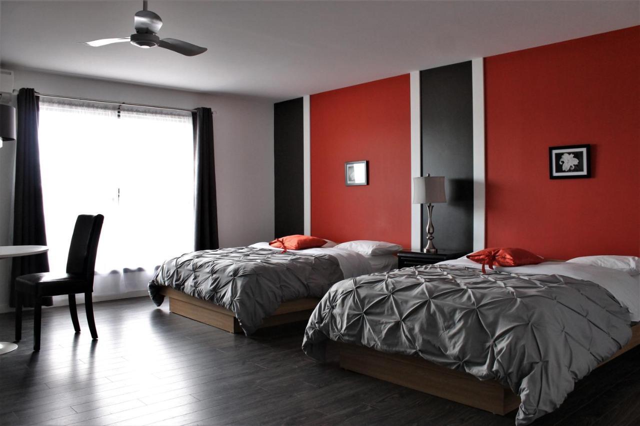 Motel Du Canton Valcourt Buitenkant foto